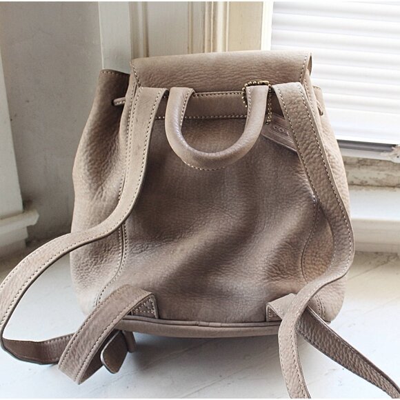 Coach Vintage - Sonoma Small Backpack Nubuc 4938 in Sand, Italy 1990s - Picture 9 of 15